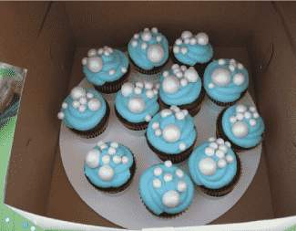 bubbles birthday party cupcakes